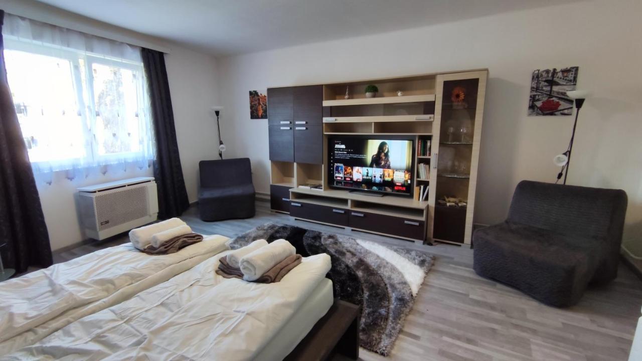 Freedom-Fehervar Apartman İstolni Belgrad Dış mekan fotoğraf